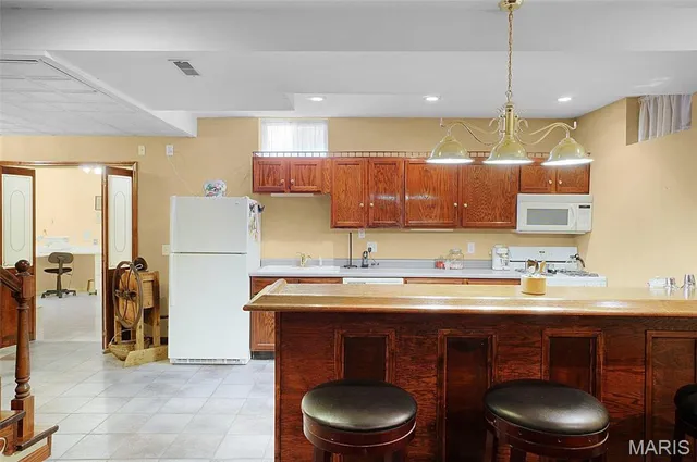 $1,150,000 | 848 Golden Meadows Drive, Defiance, MO 63341