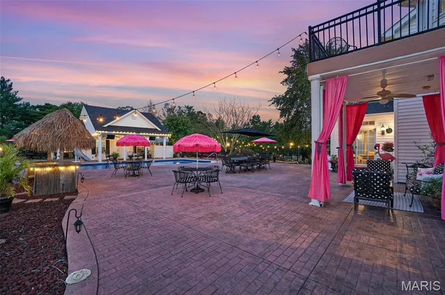 $1,150,000 | 848 Golden Meadows Drive, Defiance, MO 63341