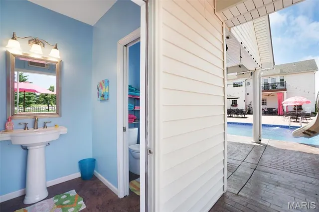 $1,150,000 | 848 Golden Meadows Drive, Defiance, MO 63341