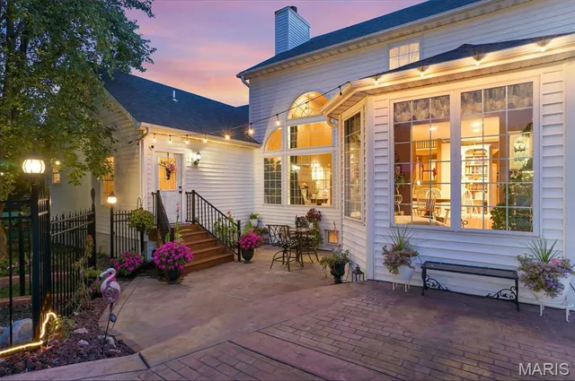 $1,150,000 | 848 Golden Meadows Drive, Defiance, MO 63341