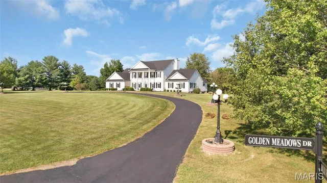 $1,150,000 | 848 Golden Meadows Drive, Defiance, MO 63341