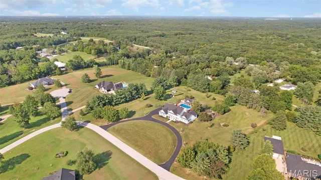 $1,150,000 | 848 Golden Meadows Drive, Defiance, MO 63341