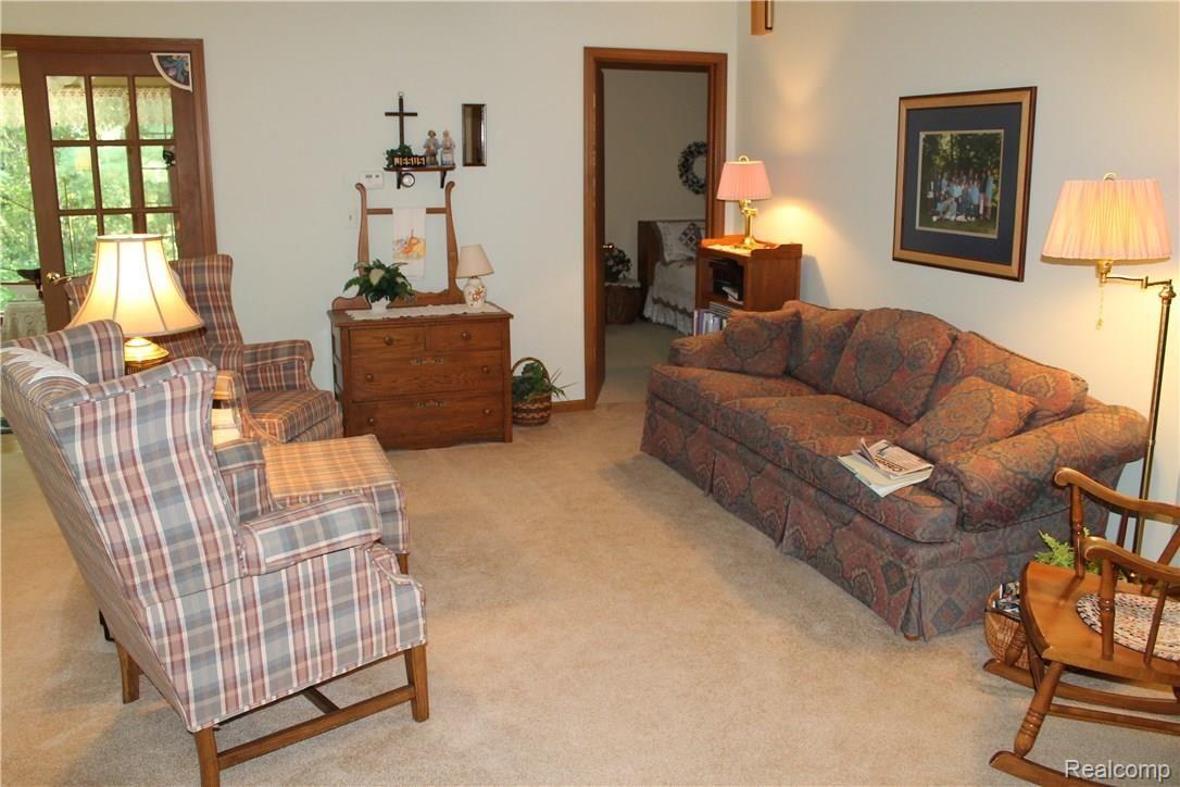 12142 County Line Road Ortonville, MI 48462 - Photo 13 of 33 IMG_0761.JPG