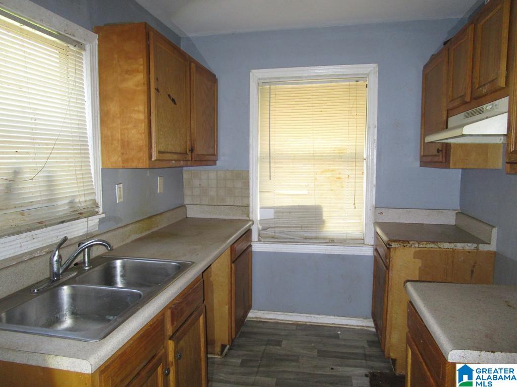 1240 18th Way Southwest Birmingham, AL 35211 - Photo 11 of 25