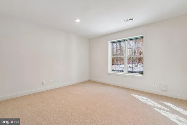 $1,949,000 | 26 Sandalfoot Court, Potomac, MD 20854