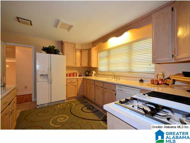 800 Goldwire Place Southwest Birmingham, AL 35211 - Photo 8 of 32