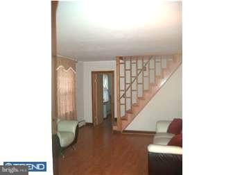 212 State Rd. Croydon, PA 19021 - Photo 4 of 10 Living Room