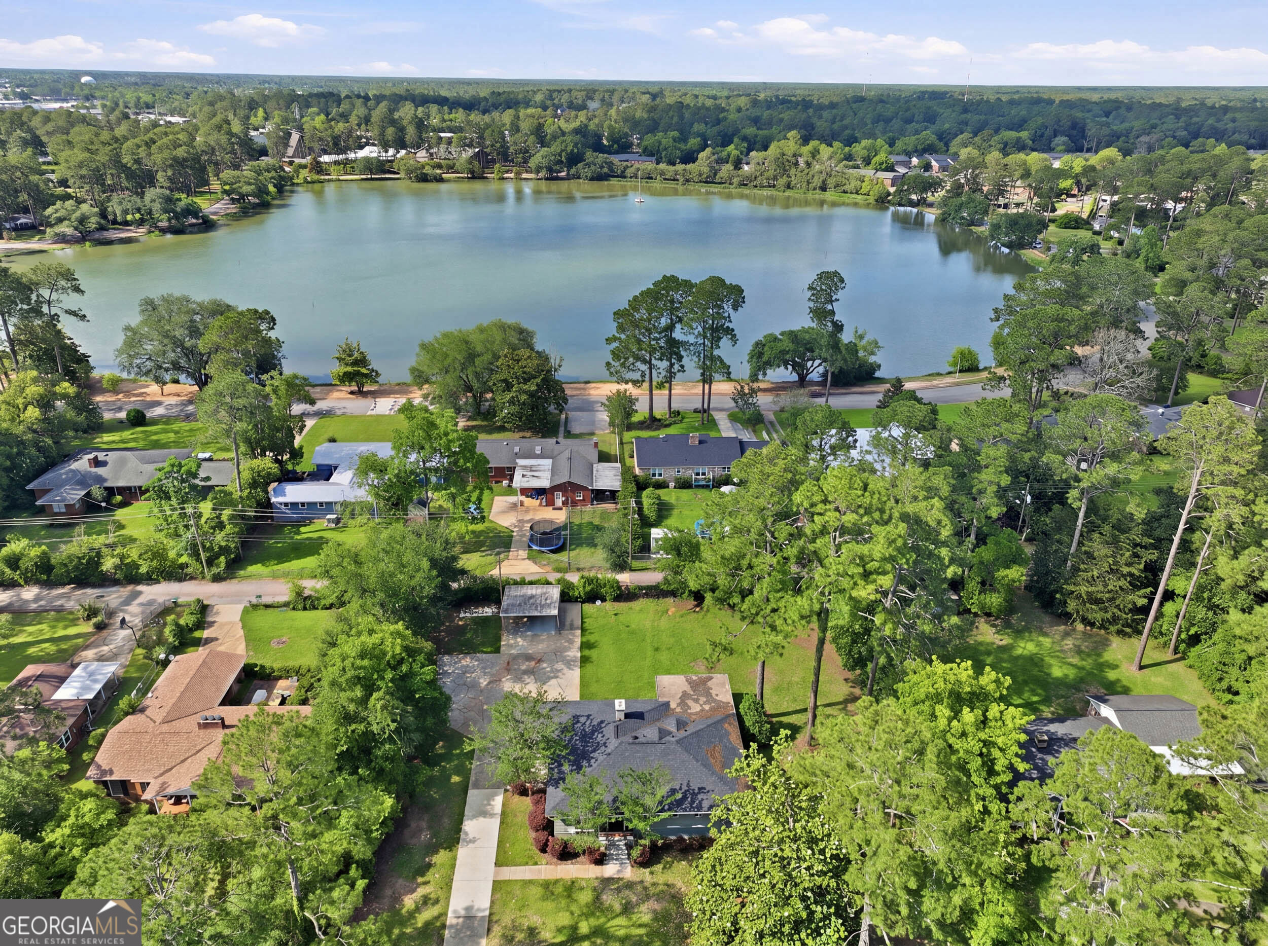 1009 Summit Drive Albany, GA 31707 - Photo 2 of 22