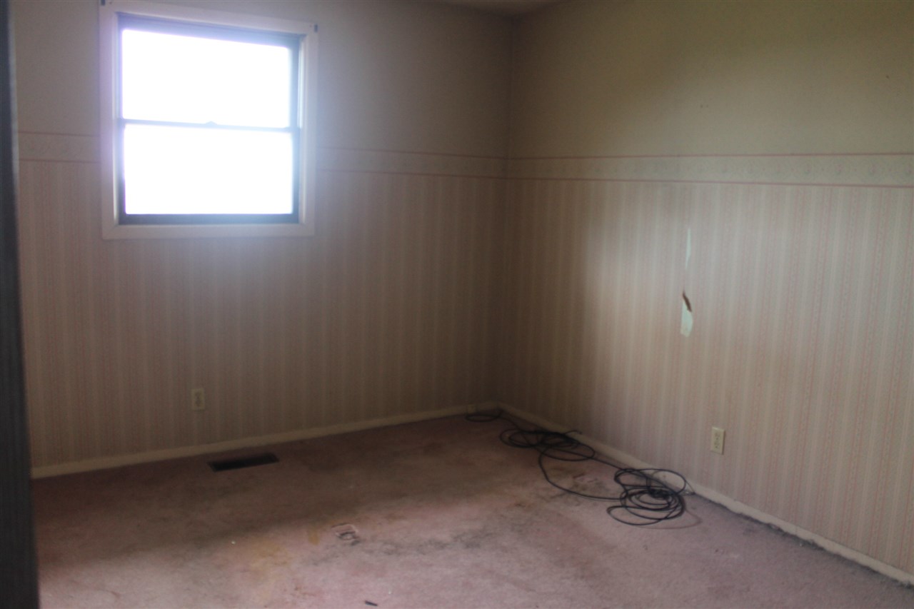 1905 West Cloverdale Road Chillicothe, IL 61523 - Photo 8 of 12 Gallery Image 8