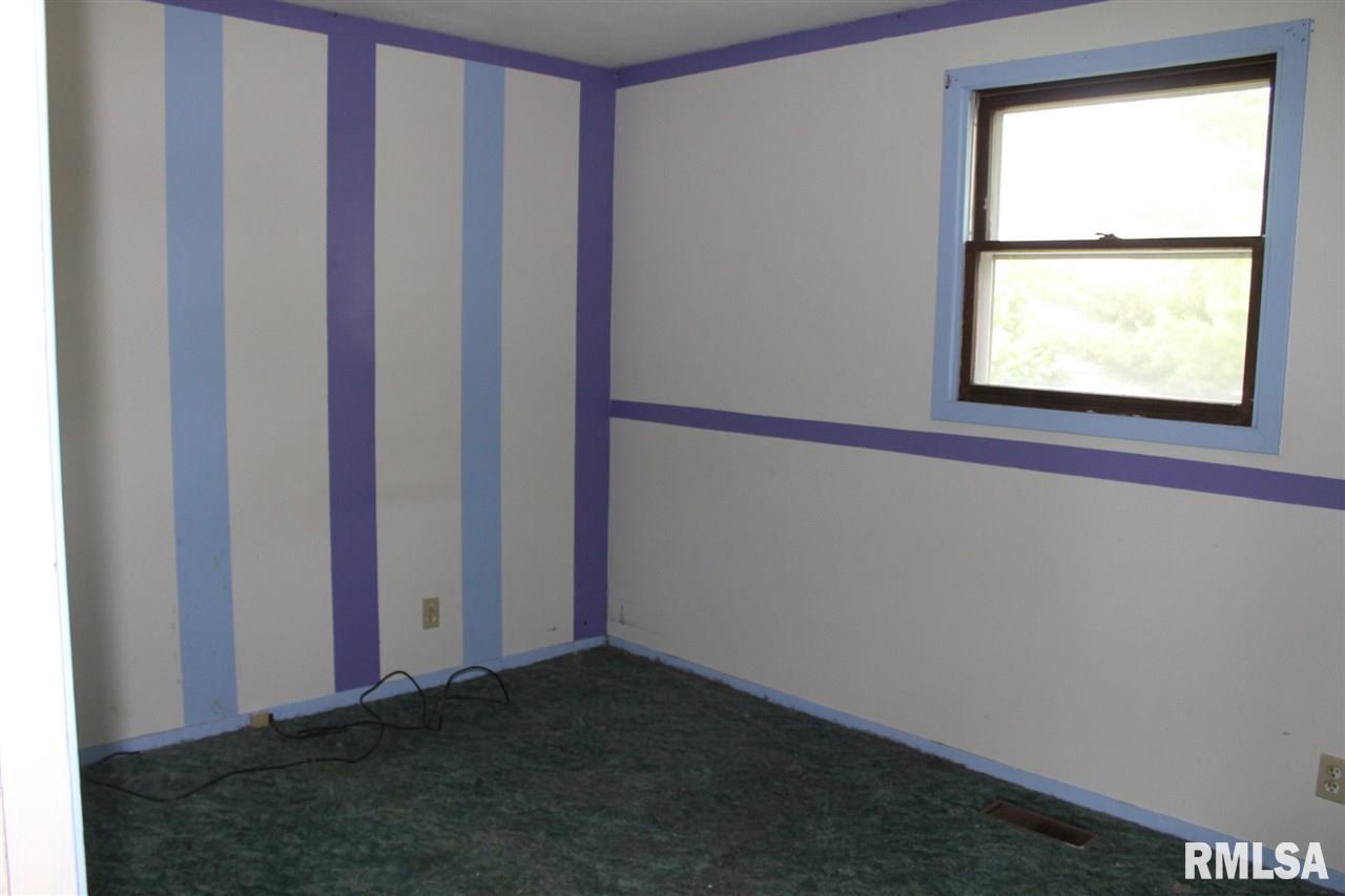 1905 West Cloverdale Road Chillicothe, IL 61523 - Photo 9 of 12 Gallery Image 9