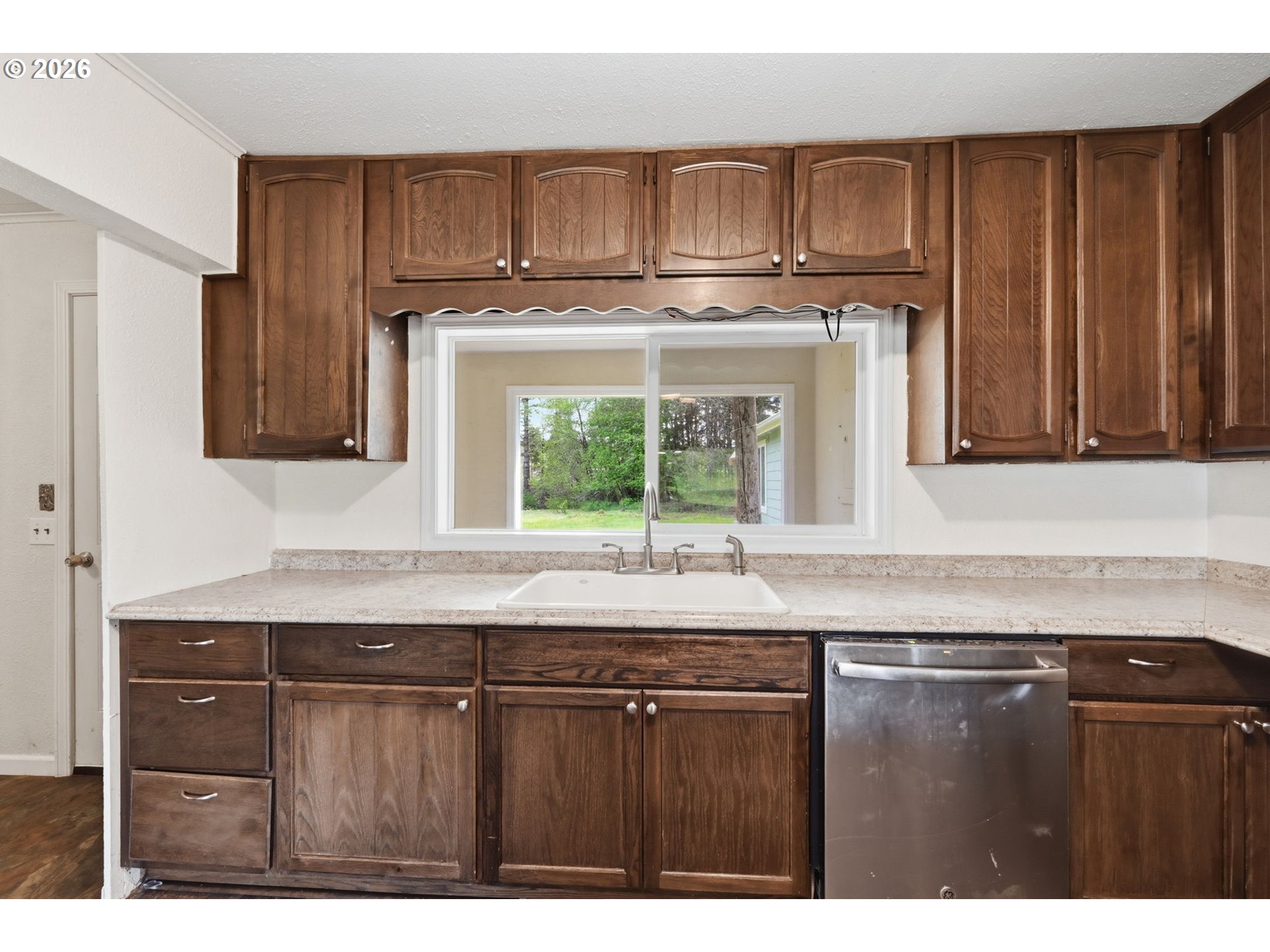 23892 Butler Road Elmira, OR 97437 - Photo 15 of 48