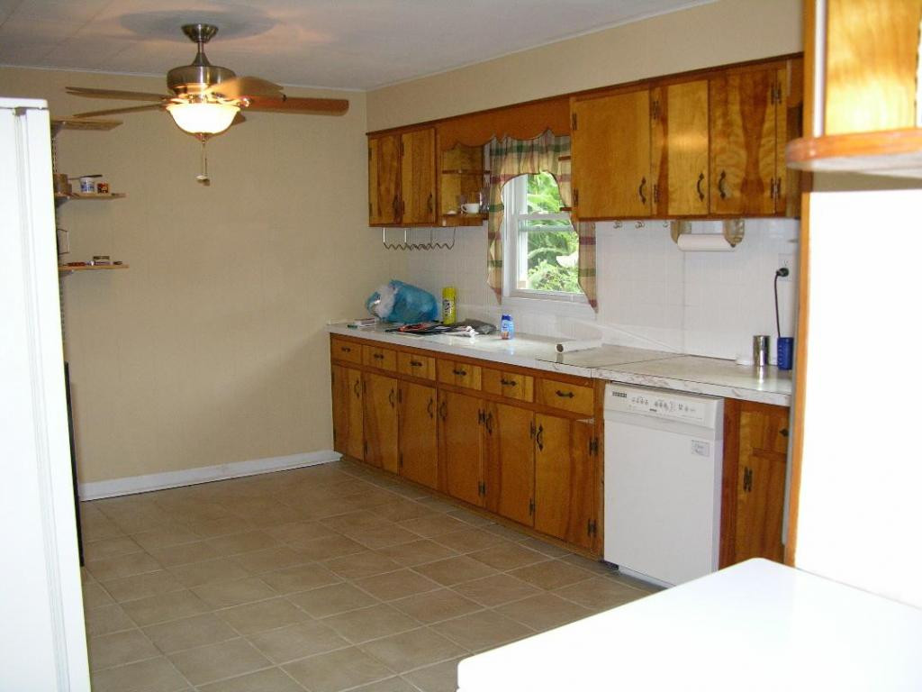 408 Piney Grove Road Hampton, TN 37658 - Photo 12 of 19 Photo 12