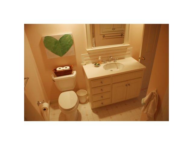 2230 Abington Road Columbus, OH 43221 - Photo 16 of 25