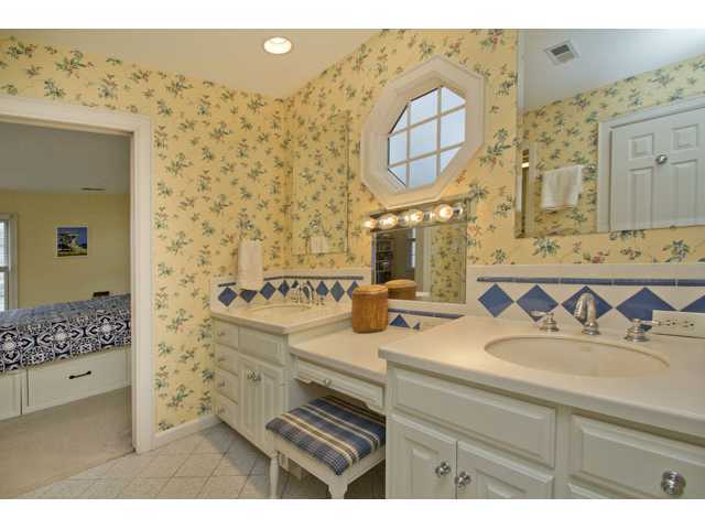 2230 Abington Road Columbus, OH 43221 - Photo 19 of 25