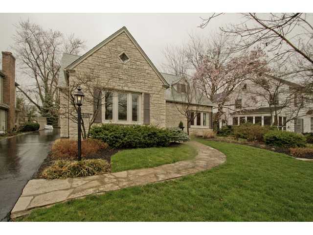 2230 Abington Road Columbus, OH 43221 - Photo 2 of 25