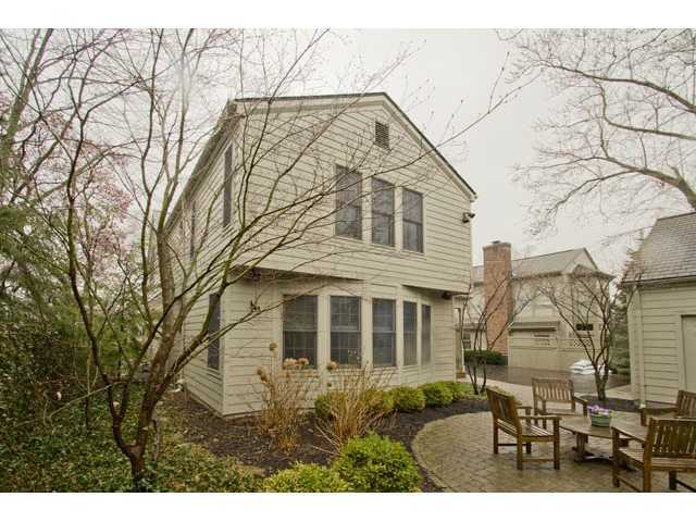2230 Abington Road Columbus, OH 43221 - Photo 3 of 25