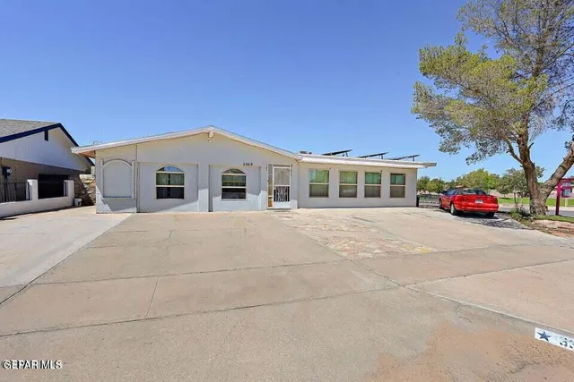 $299,900 | 3369 Freeport Drive, El Paso, TX 79935