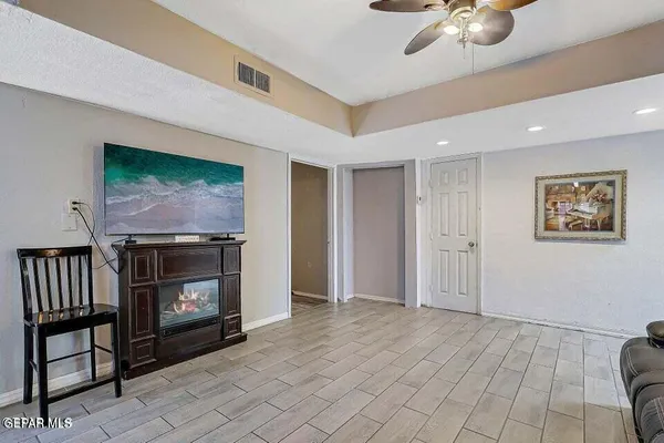 $299,900 | 3369 Freeport Drive, El Paso, TX 79935