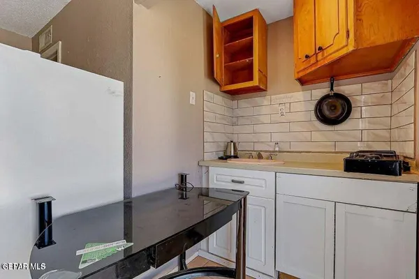 $299,900 | 3369 Freeport Drive, El Paso, TX 79935