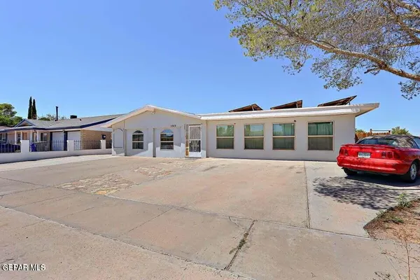 $299,900 | 3369 Freeport Drive, El Paso, TX 79935