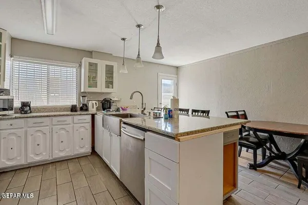 $299,900 | 3369 Freeport Drive, El Paso, TX 79935