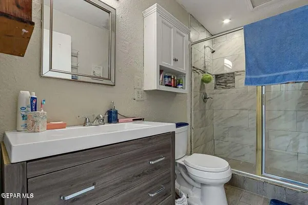 $299,900 | 3369 Freeport Drive, El Paso, TX 79935