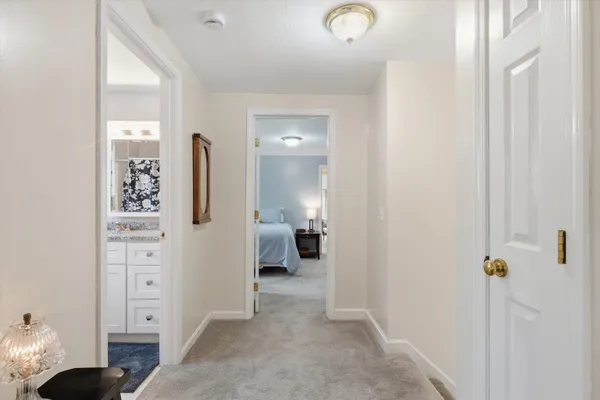 $634,900 | 87 Overledge Dr Extension, Derry, NH 03038