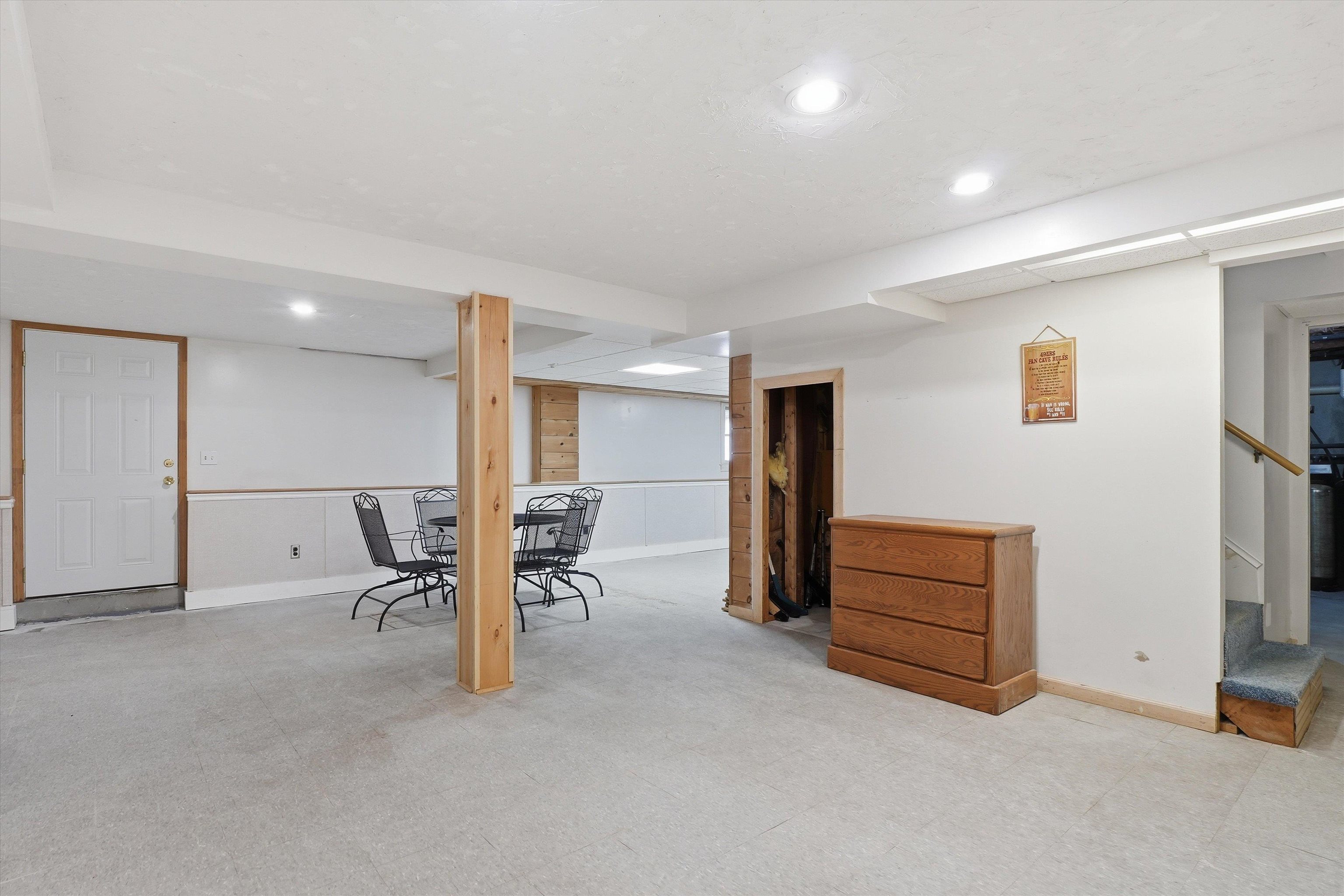 87 Overledge Dr Extension Derry, NH 03038 - Photo 19 of 48