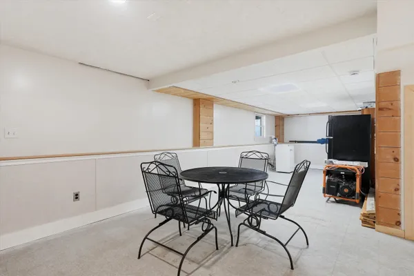 $634,900 | 87 Overledge Dr Extension, Derry, NH 03038