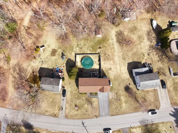 $634,900 | 87 Overledge Dr Extension, Derry, NH 03038