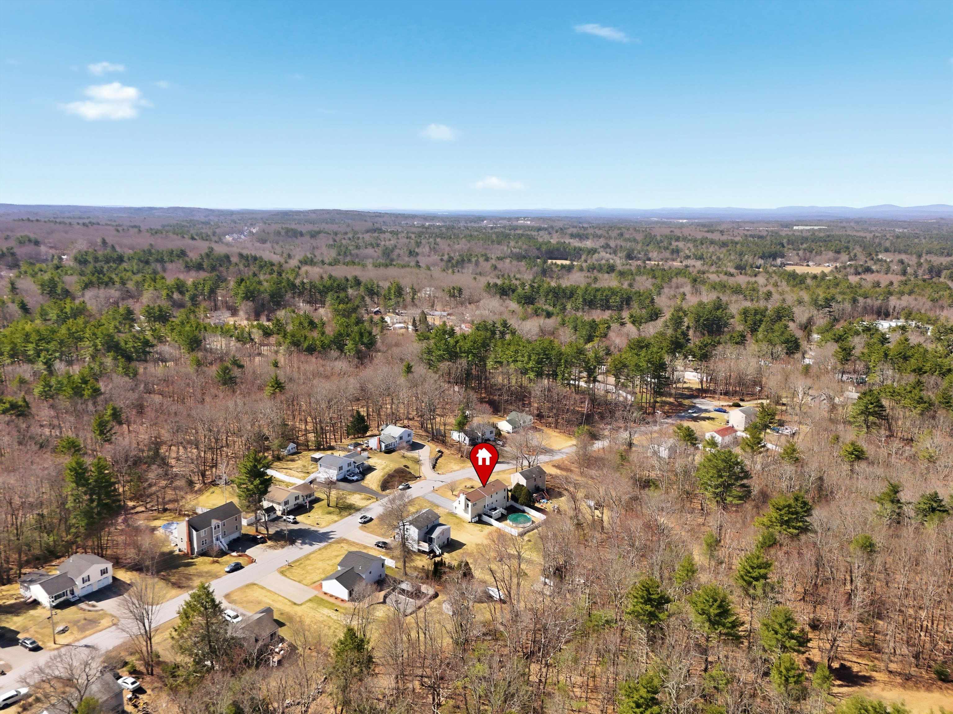 87 Overledge Dr Extension Derry, NH 03038 - Photo 39 of 48