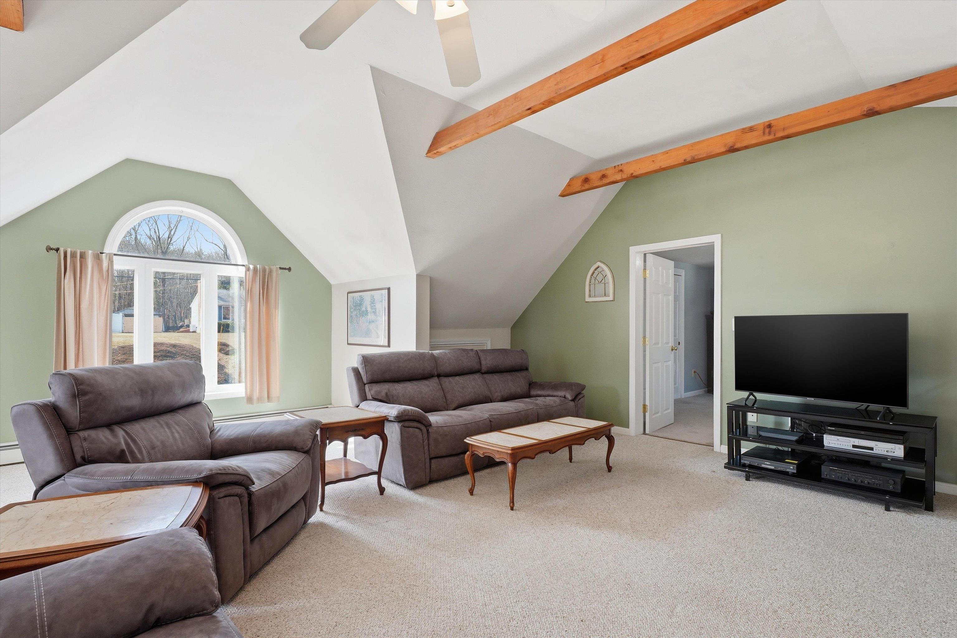 87 Overledge Dr Extension Derry, NH 03038 - Photo 7 of 48