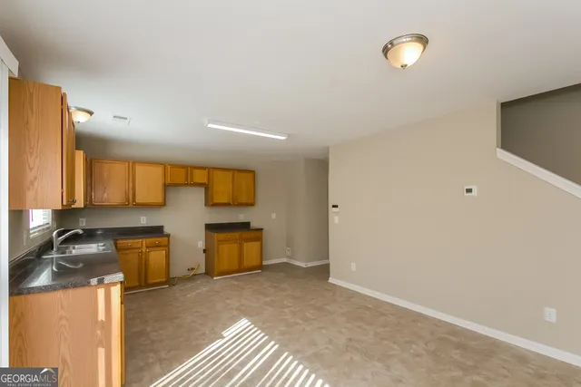 $1,930 | 5677 Sable Way, Atlanta, GA 30349