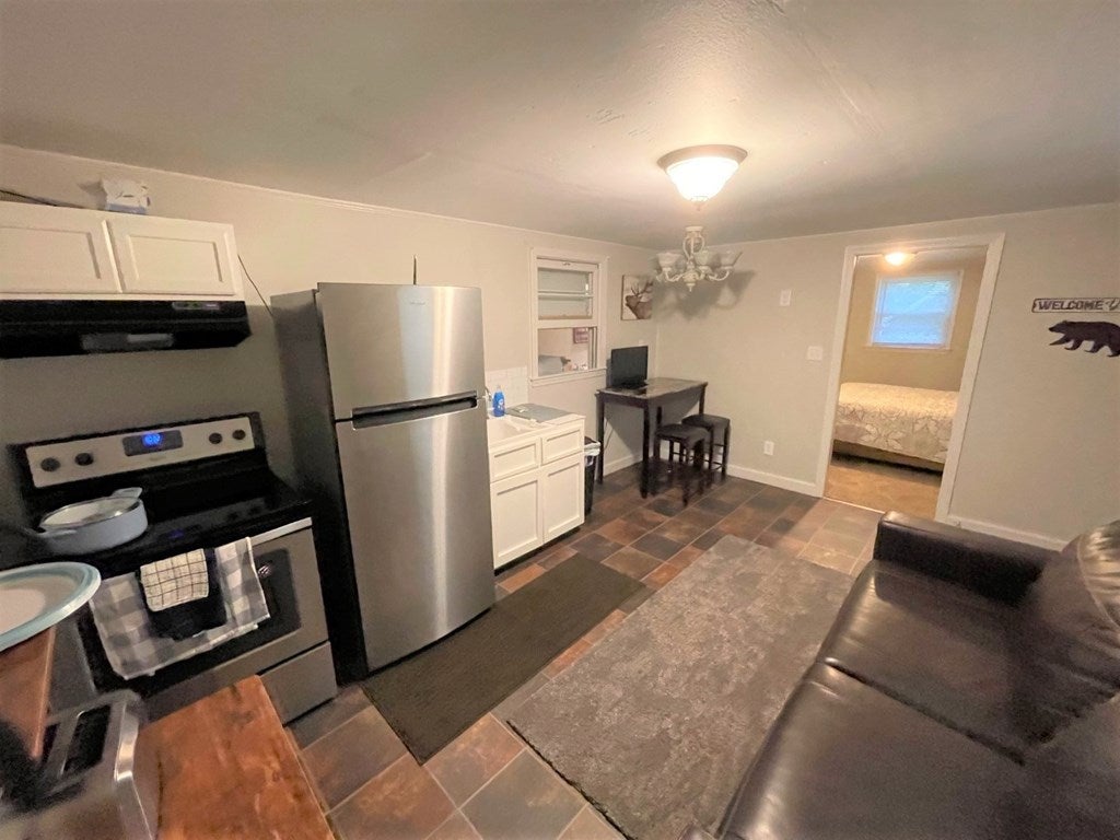 561 Dry Twig Road Laurel Fork, VA 24352 - Photo 5 of 10 Gallery Image 5