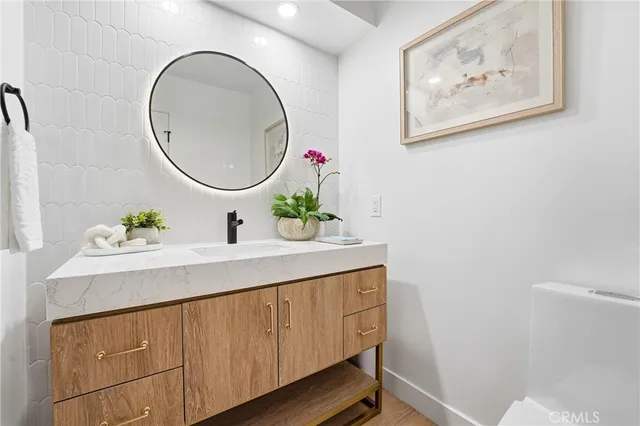 $1,299,000 | 117 Calle Cuervo, San Clemente, CA 92672