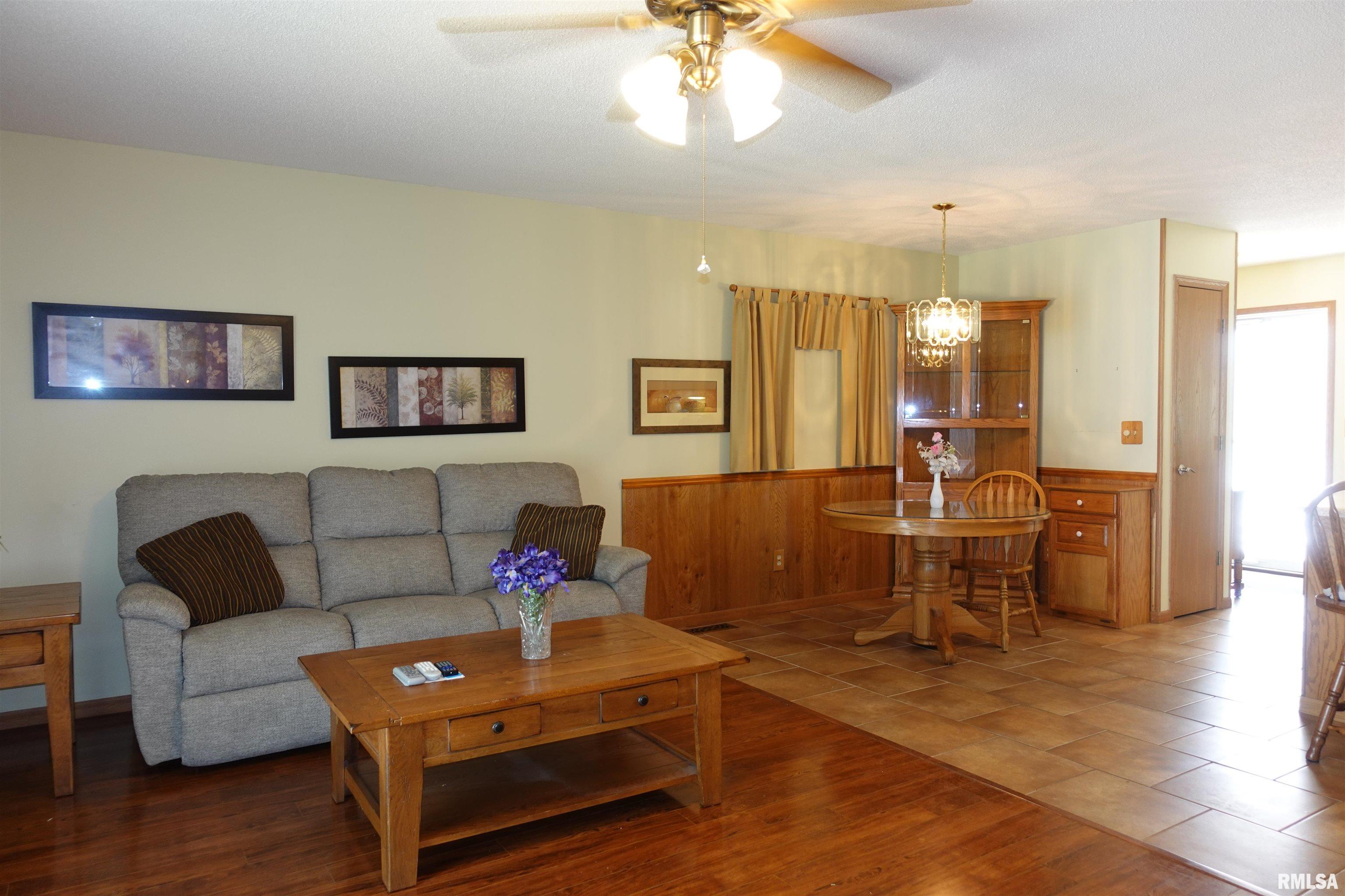 107 Weber Road Galesburg, IL 61401 - Photo 22 of 45 Gallery Image 22
