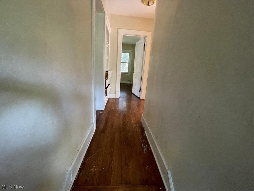1730 Wood Road Cleveland Heights, OH 44121 - Photo 19 of 34 Hall featuring dark hardwood flooring