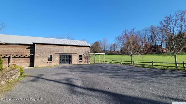 $550,000 | 2948 County Rte 9, East Chatham, NY 12060