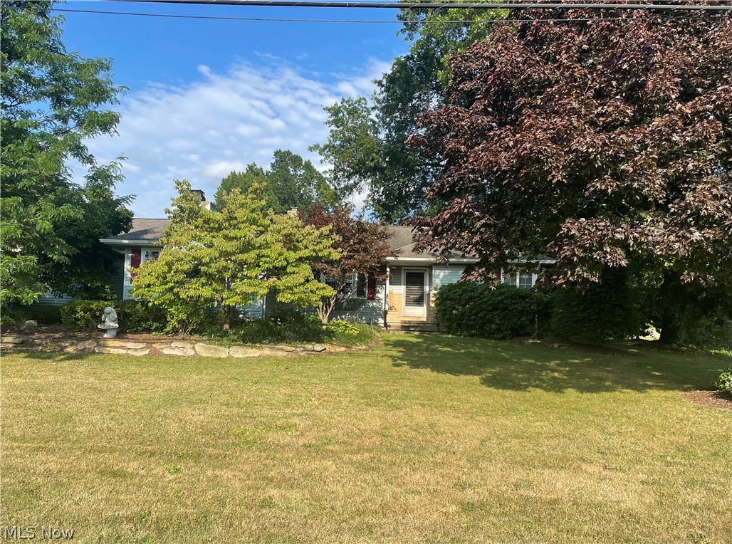 948 Howland Wilson Road Northeast Warren, OH 44484 - Photo 1 of 29 Front of Home