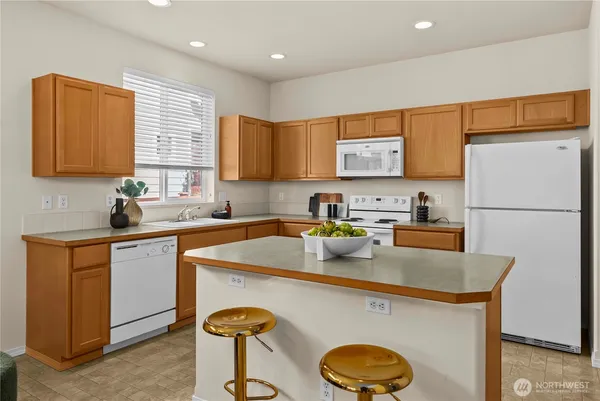 $475,000 | 3721 Lanyard Drive Northeast, Lacey, WA 98516
