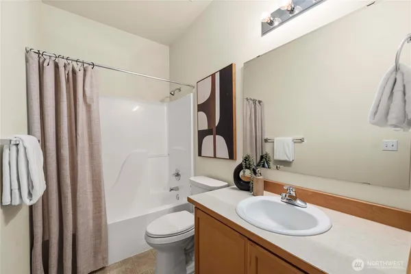 $475,000 | 3721 Lanyard Drive Northeast, Lacey, WA 98516