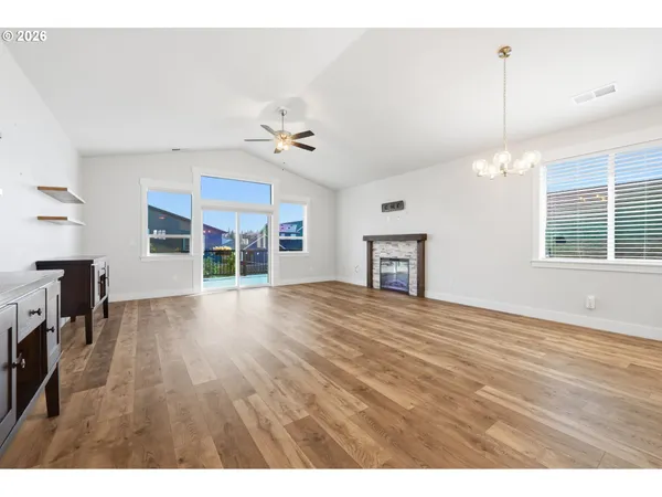 $609,900 | 1770 Northeast Gilbert Lane, Estacada, OR 97023
