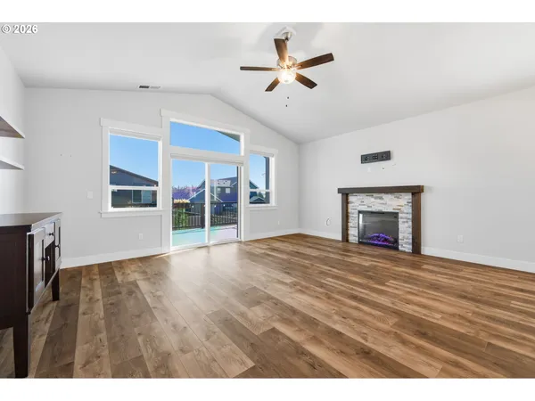 $609,900 | 1770 Northeast Gilbert Lane, Estacada, OR 97023