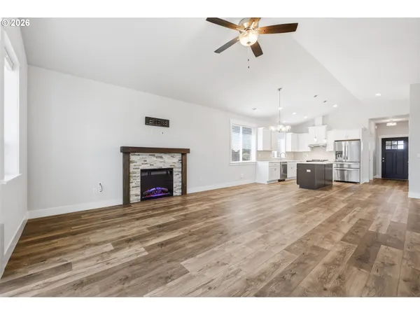 $609,900 | 1770 Northeast Gilbert Lane, Estacada, OR 97023