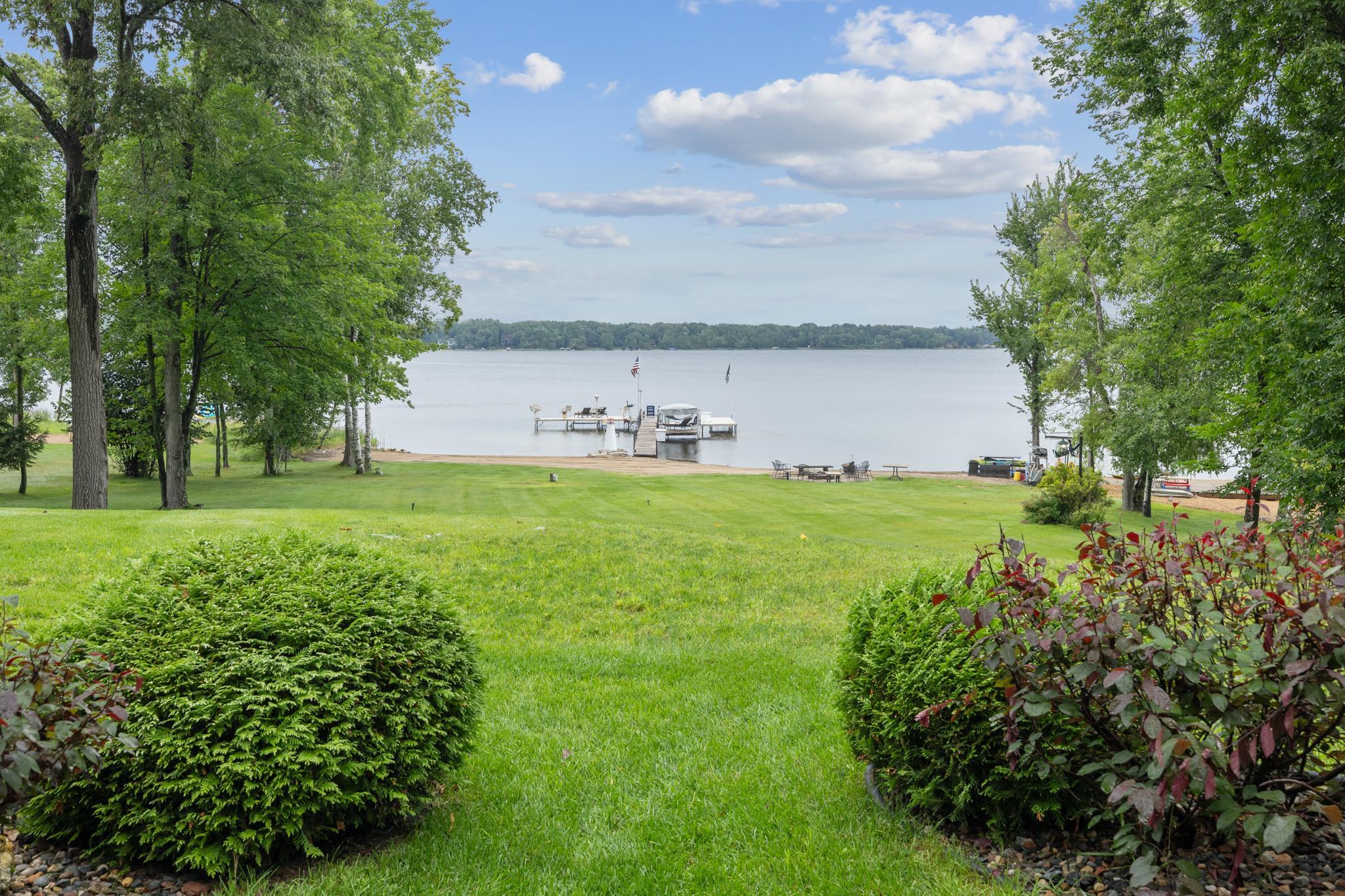 10067 North Long Lake Road Brainerd, MN 56401 - Photo 4 of 40