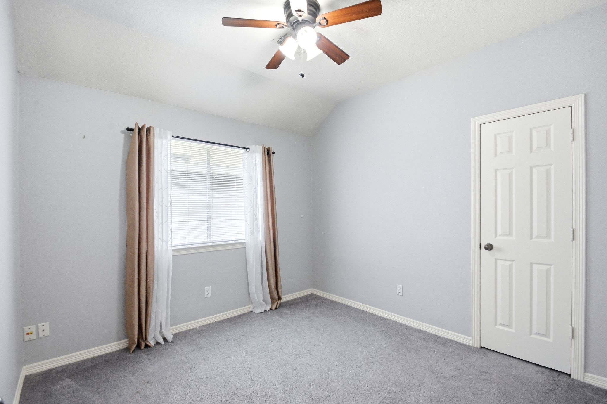 2514 Spring Dusk Drive Spring, TX 77373 - Photo 19 of 33