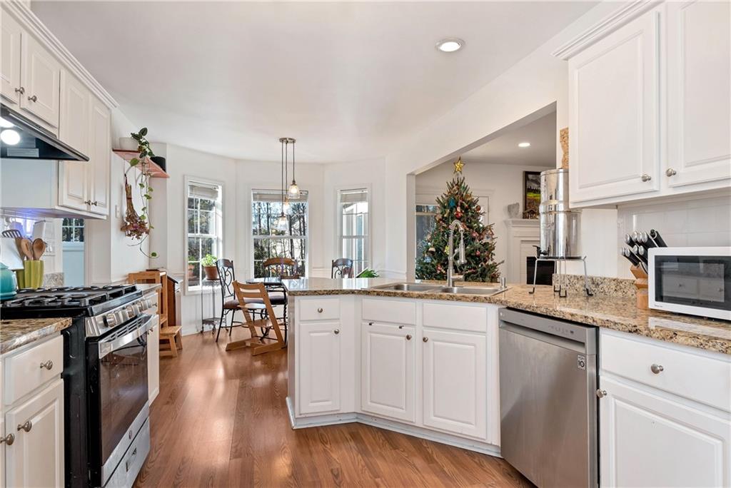 1115 Lake Lucerne Road Southwest Lilburn, GA 30047 - Photo 12 of 56