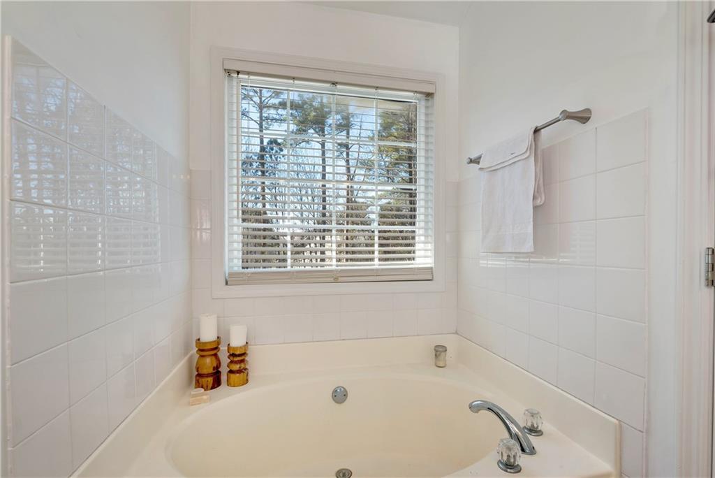 1115 Lake Lucerne Road Southwest Lilburn, GA 30047 - Photo 30 of 56