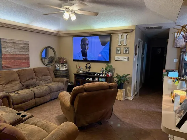 $315,000 | 1412 Briar Circle, Unit 1412 & 1414, Crowley, TX 76036