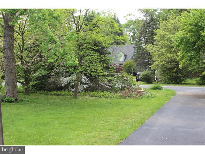 1804 Makefield Road Yardley, PA 19067 - Photo 22 of 23 Driveway